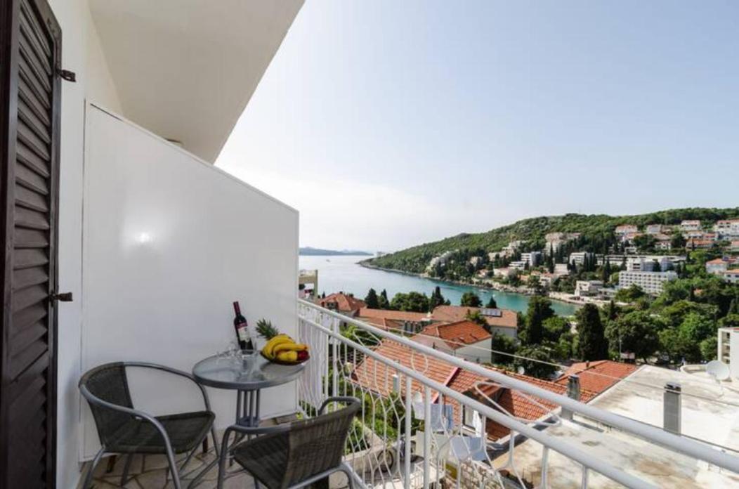 Ana & Mia Apartment ดูบรอฟนิก ภายนอก รูปภาพ