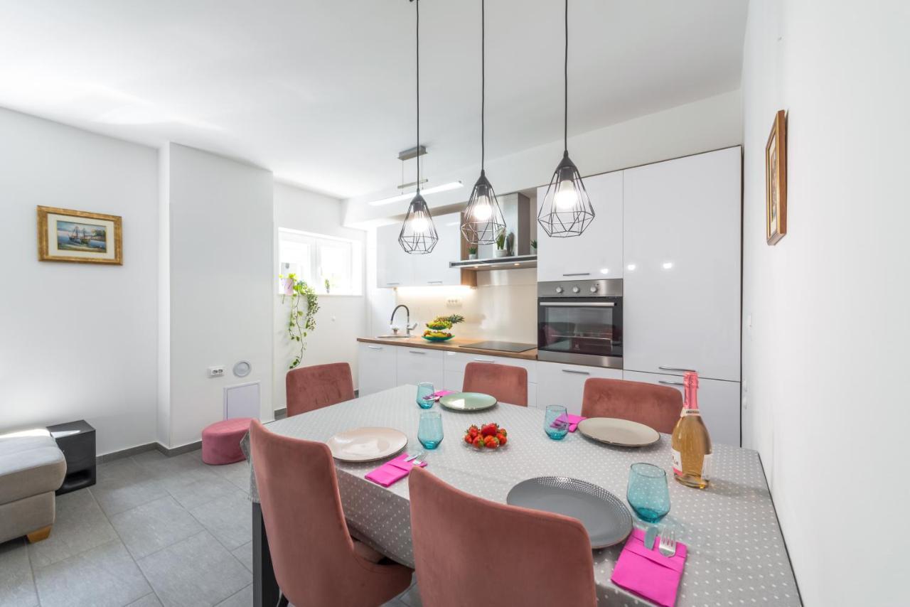 Ana & Mia Apartment ดูบรอฟนิก ภายนอก รูปภาพ